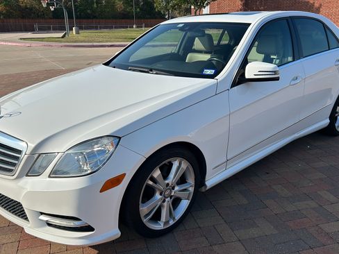 Used 2013 Mercedes-Benz E 350 4MATIC Sedan image 6