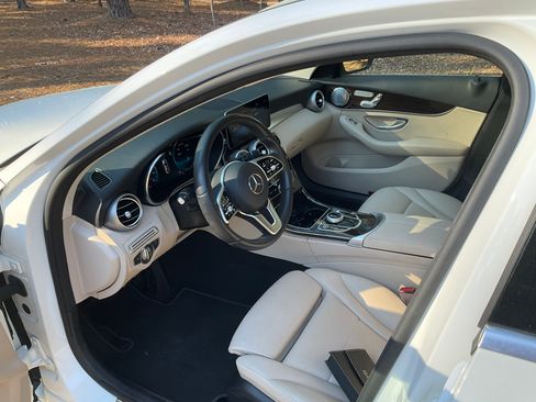 Used 2021 Mercedes-Benz C 300 Sedan image 11