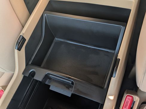 Used 2016 Kia Sedona LX w/ Option Group 020 image 14