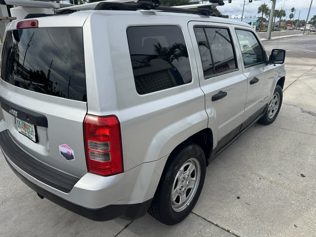 Used 2012 Jeep Patriot Sport FWD image 6