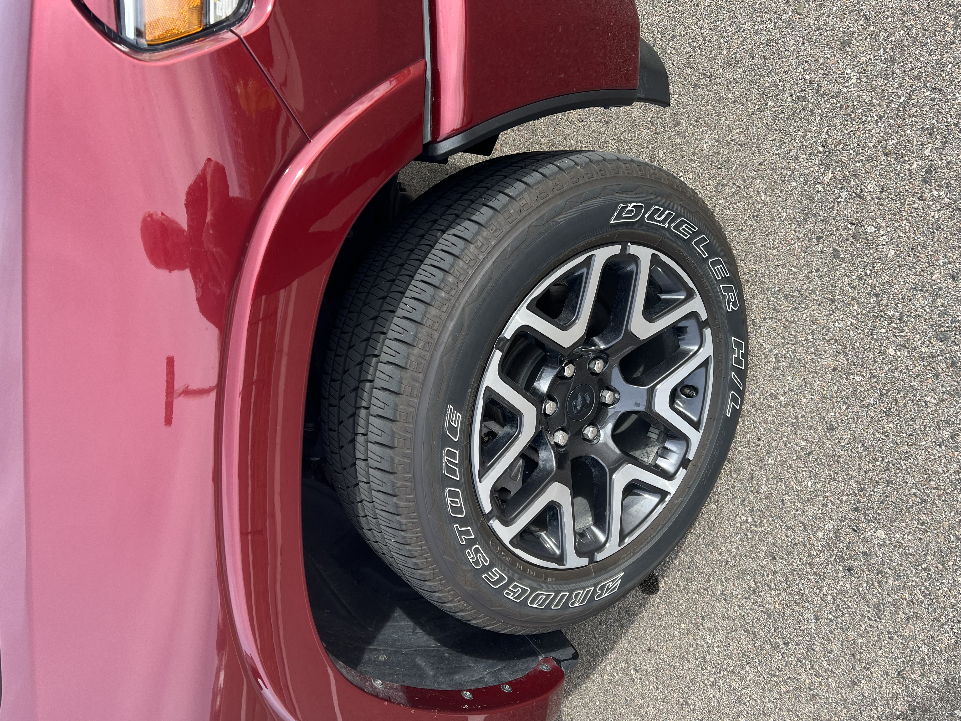 Used 2025 RAM 1500 Laramie w/ Sport Appearance Package AWD/4WD image 11
