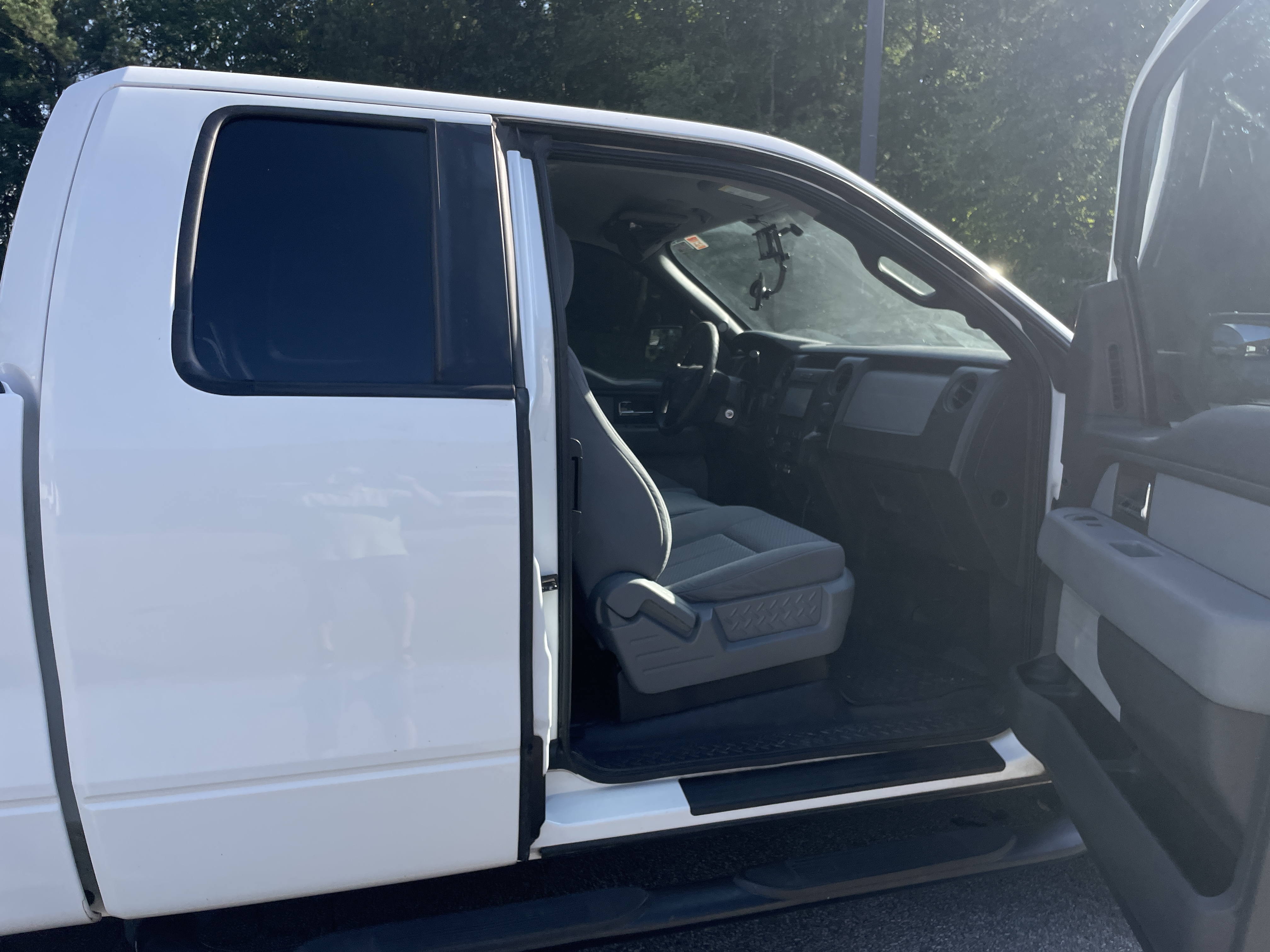 Used 2013 Ford F150 XL w/ Mid Equipment Group AWD/4WD image 9