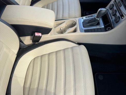 Used 2017 Volkswagen CC Sport FWD image 9