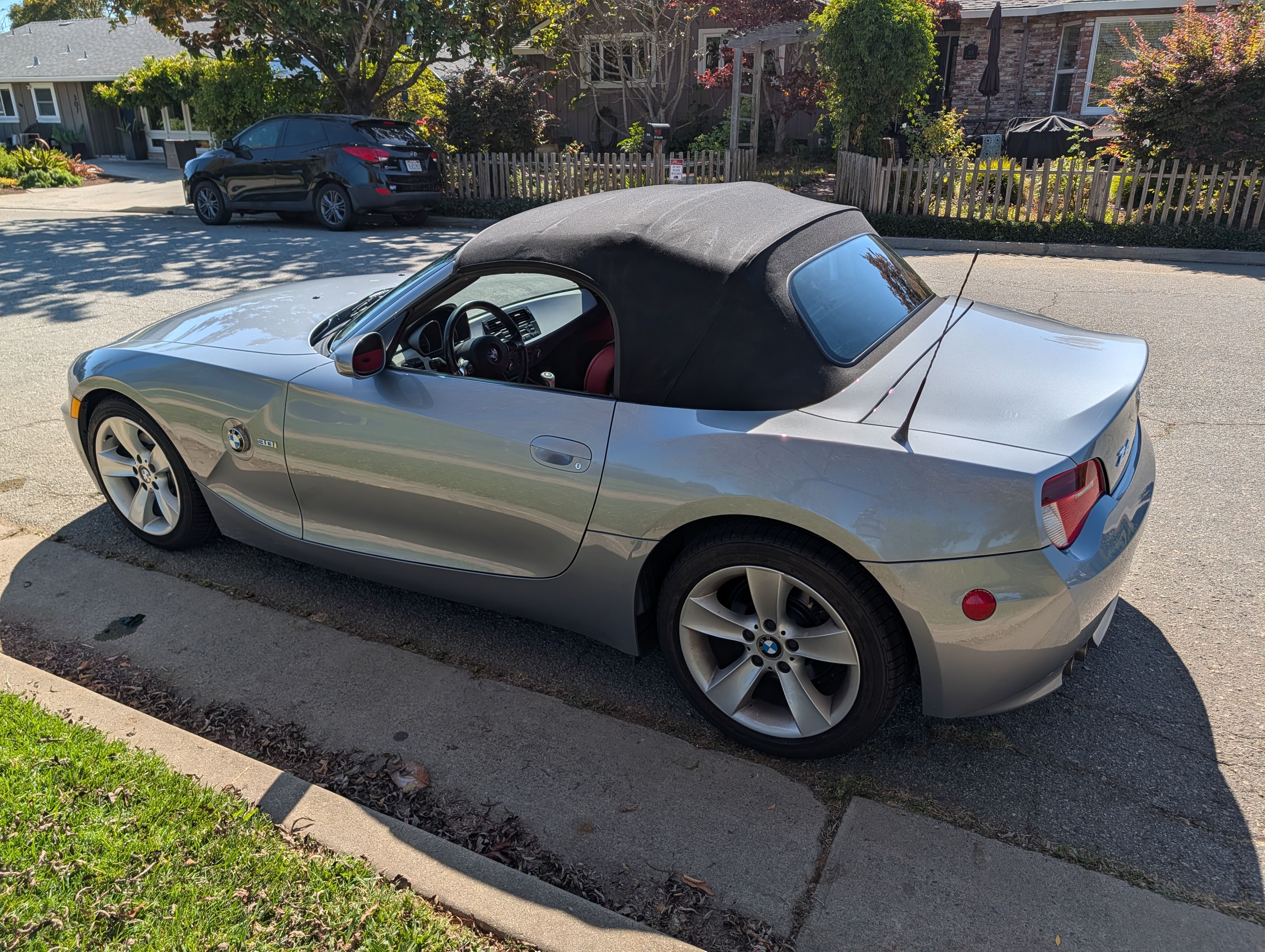 Used 2006 BMW Z4 3.0i RWD image 19
