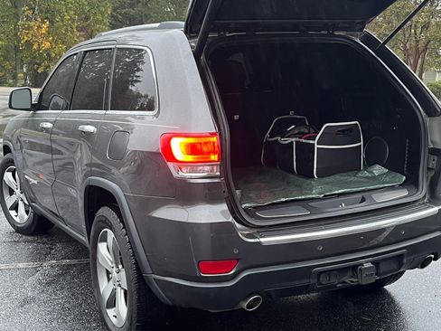 Used 2014 Jeep Grand Cherokee Limited w/ Trailer Tow Group IV image 8