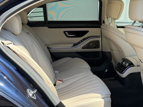 Used 2022 Mercedes-Benz S 500 4MATIC image 22