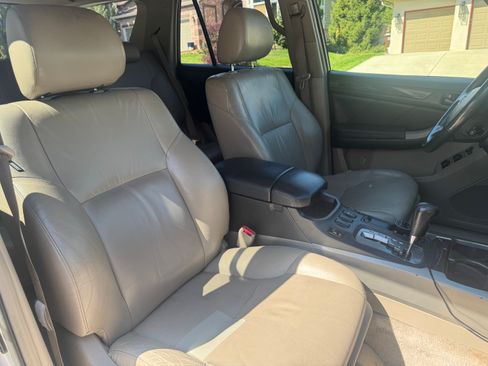 Used 2004 Toyota 4Runner Limited AWD/4WD image 12