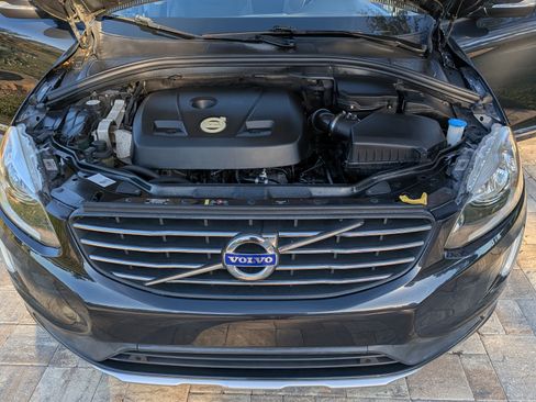 Used 2015 Volvo XC60 T5 image 19