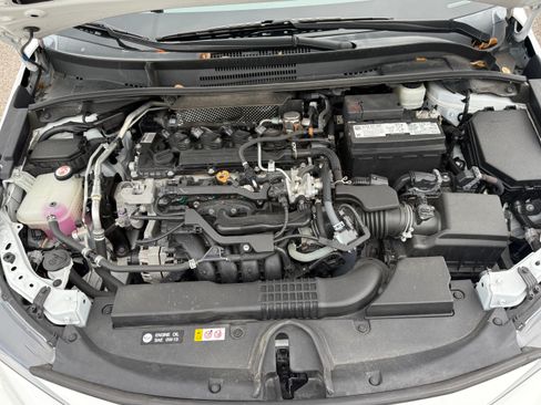 Used 2022 Toyota Corolla SE w/ Carpet Mat Package (TMS) image 15