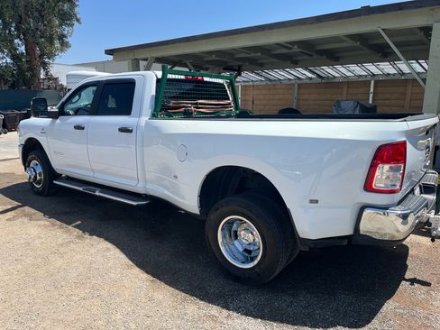 Used 2023 RAM 3500 Big Horn w/ Level 1 Equipment Group AWD/4WD image 2