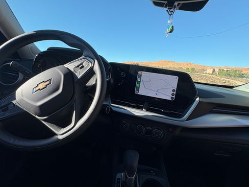 Used 2025 Chevrolet Trax LS w/ Driver Confidence Package FWD image 14