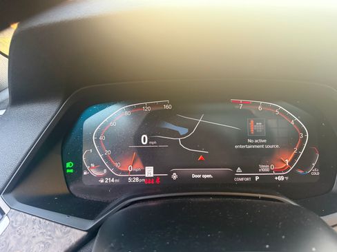 Used 2019 BMW X5 xDrive40i w/ M Sport Package image 13