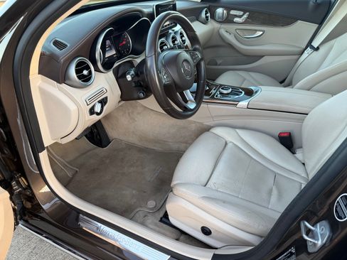 Used 2017 Mercedes-Benz C 300 Sedan image 15