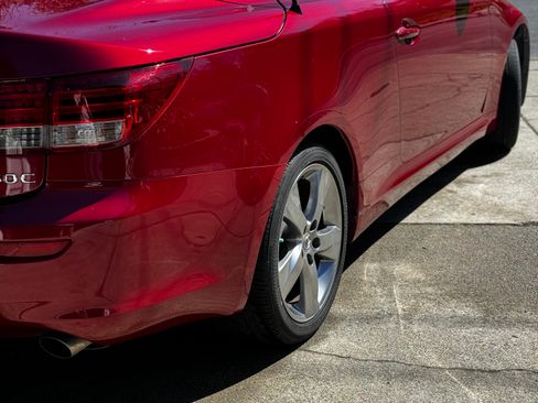 Used 2010 Lexus IS 350C image 6