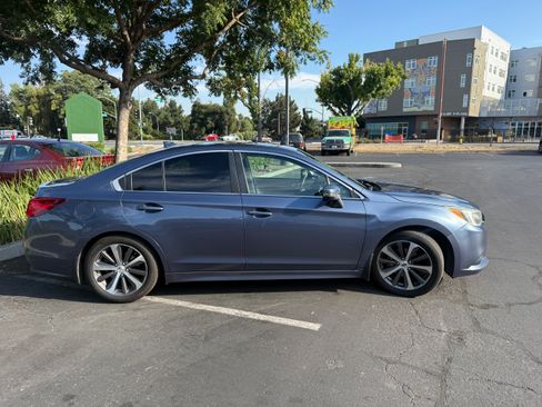 Used 2017 Subaru Legacy 2.5i Limited AWD/4WD image 4