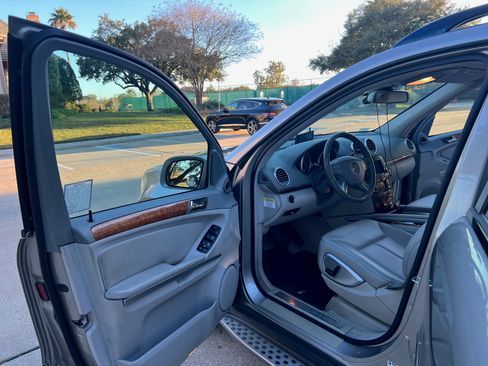 Used 2007 Mercedes-Benz GL 450 4MATIC image 12