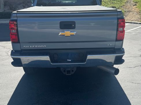Used 2015 Chevrolet Silverado 2500 LT w/ LT Convenience Package AWD/4WD image 5