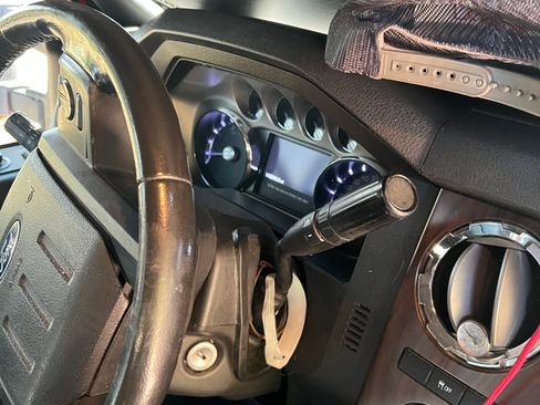 Used 2013 Ford F350 Lariat w/ Lariat Ultimate Pkg AWD/4WD image 11