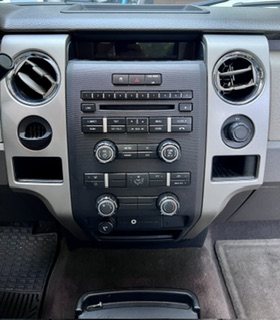 Used 2010 Ford F150 XLT RWD image 12