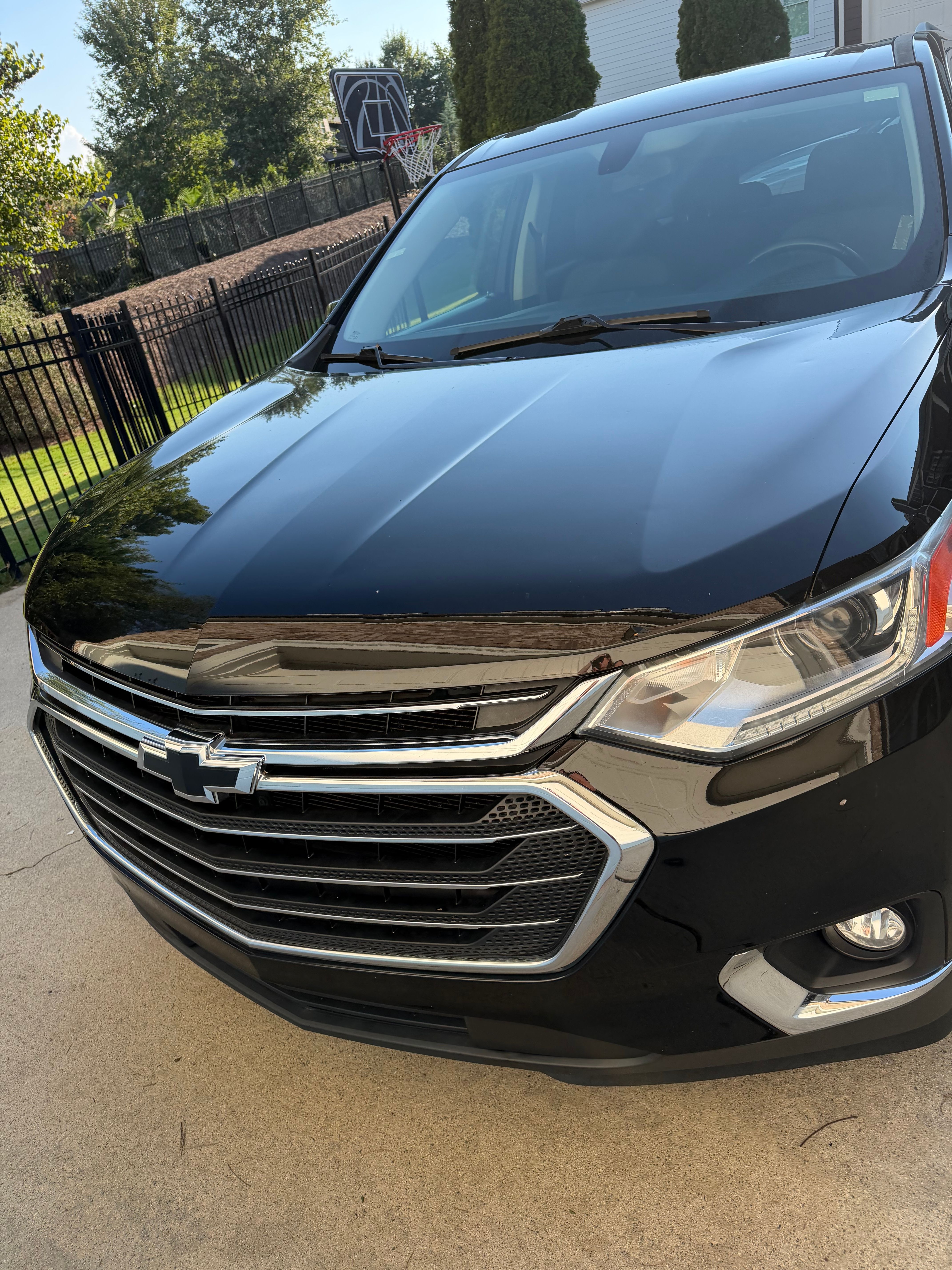 Used 2021 Chevrolet Traverse LT FWD image 8