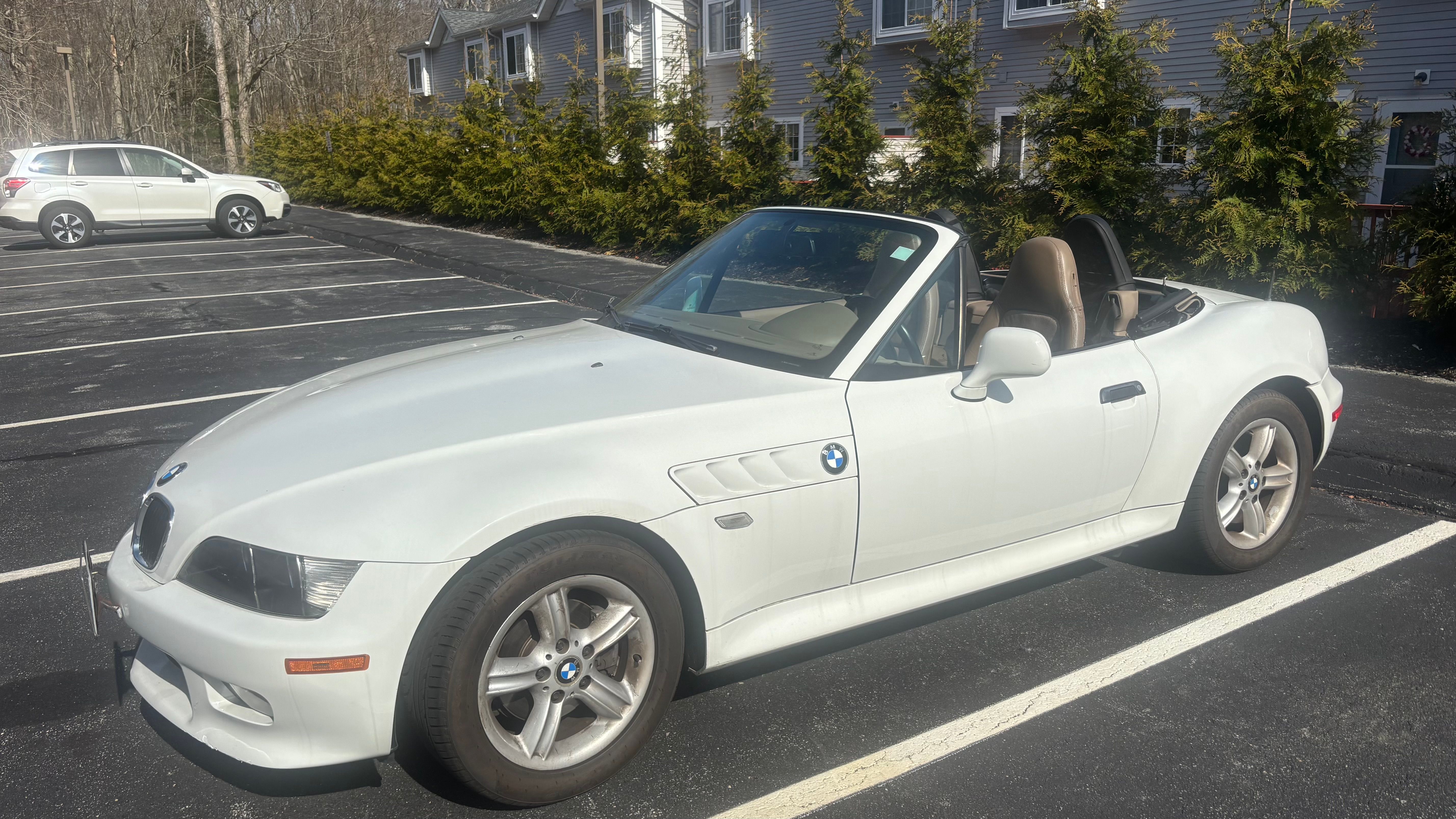 Used 2001 BMW Z3 2.5i RWD image 4