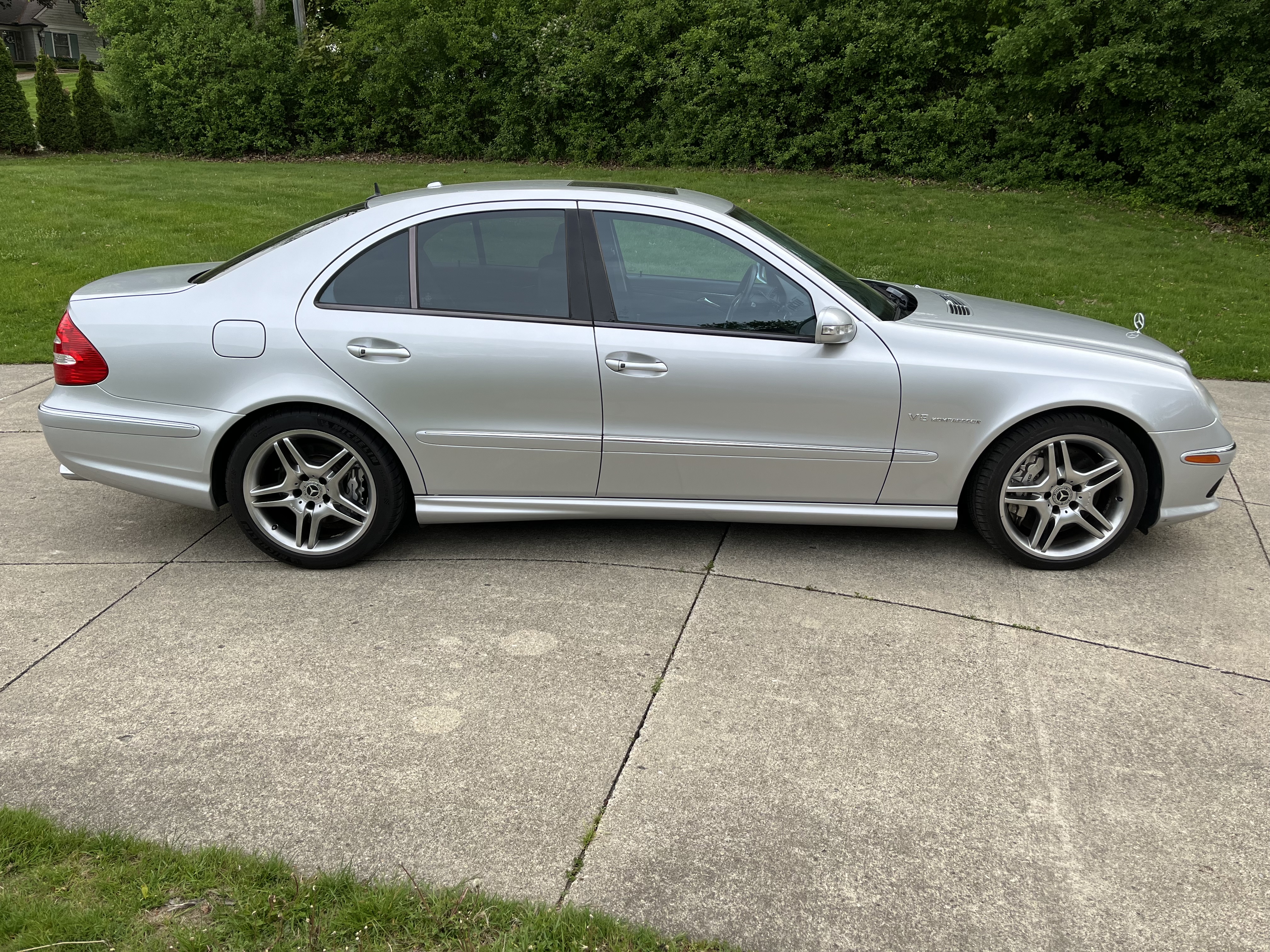 Used 2006 Mercedes-Benz E 55 AMG Sedan image 29