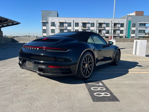 Used 2020 Porsche 911 Carrera S image 6