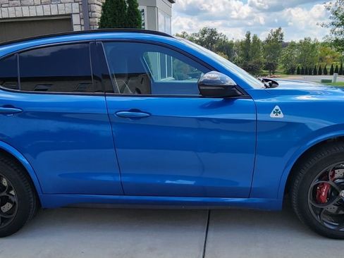 Used 2020 Alfa Romeo Stelvio Quadrifoglio AWD/4WD image 4