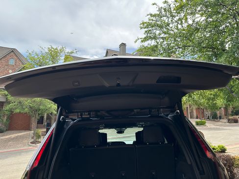 Used 2024 Cadillac Escalade Sport Platinum image 21