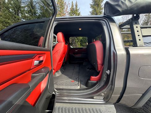 Used 2019 RAM 1500 Rebel image 20