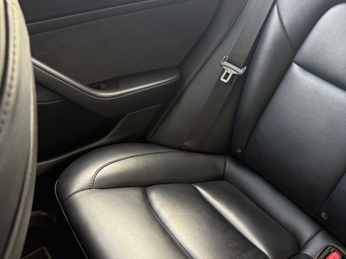 Used 2022 Tesla Model 3 Standard Range RWD image 15
