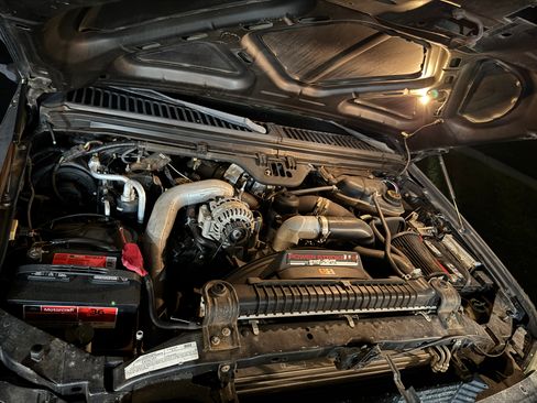 Used 2006 Ford F350 Lariat image 5