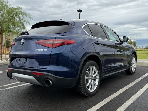 Used 2018 Alfa Romeo Stelvio Ti AWD/4WD image 11