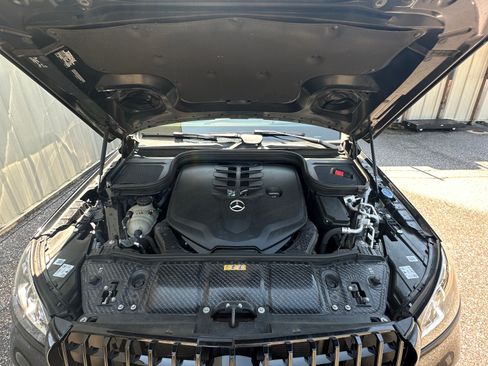Used 2021 Mercedes-Benz GLS 580 4MATIC image 16