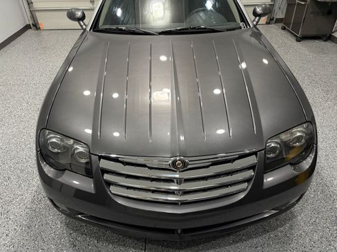 Used 2005 Chrysler Crossfire Limited image 1