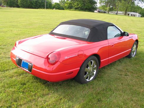 Used 2002 Ford Thunderbird RWD image 9
