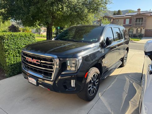 Used 2021 GMC Yukon XL AT4 w/ Rear Media and Nav Package AWD/4WD image 14