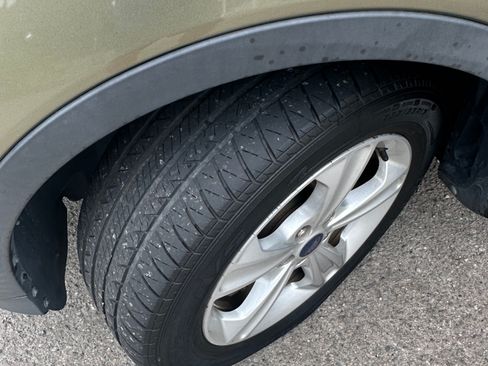 Used 2013 Ford Escape SE AWD/4WD image 24
