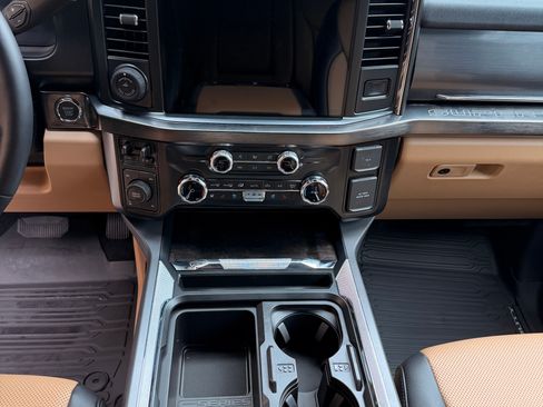 Used 2024 Ford F350 Lariat w/ Lariat Ultimate Package image 14