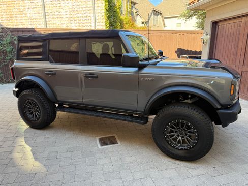 Used 2022 Ford Bronco Big Bend image 9