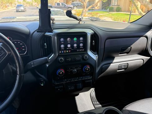 Used 2022 Chevrolet Silverado 3500 LTZ w/ Gooseneck/5TH Wheel Package AWD/4WD image 14