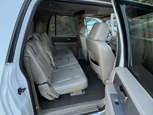 Used 2007 Ford Expedition EL XLT image 11