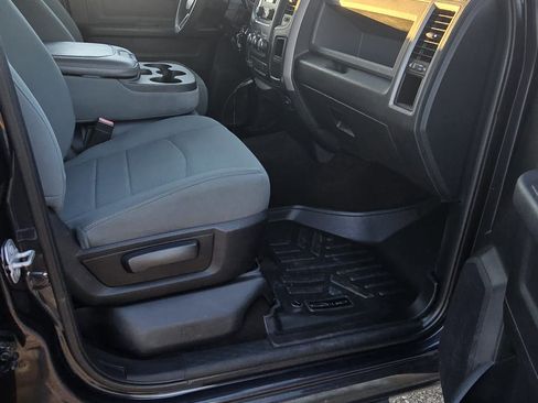 Used 2018 RAM 3500 Tradesman w/ Popular Equipment Group image 25