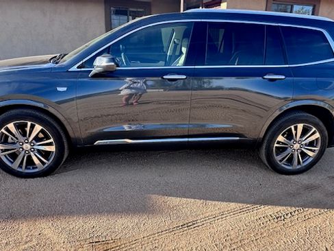 Used 2020 Cadillac XT6 Premium Luxury image 1