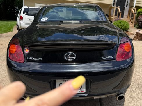 Used 2004 Lexus SC 430 Convertible RWD image 19