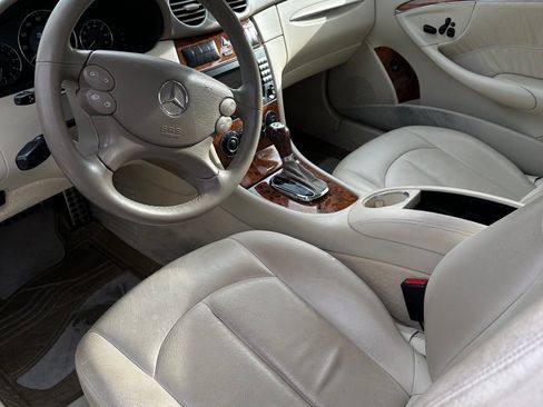 Used 2006 Mercedes-Benz CLK 350 Coupe image 12