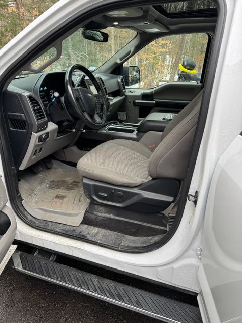 Used 2019 Ford F150 XLT w/ Equipment Group 302A Luxury AWD/4WD image 12