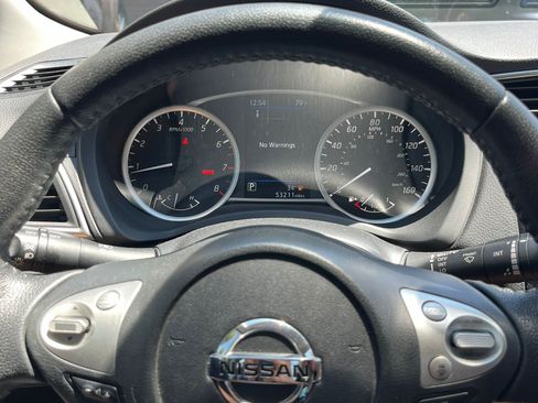 Used 2019 Nissan Sentra SR image 6