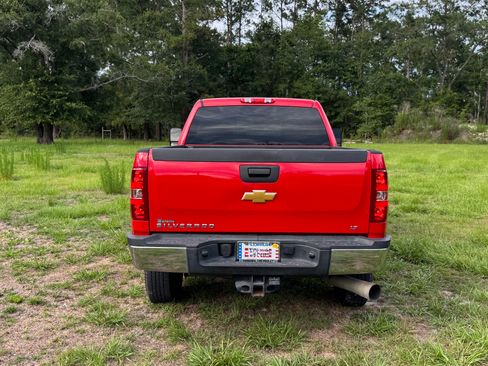 Used 2014 Chevrolet Silverado 2500 LT AWD/4WD image 6