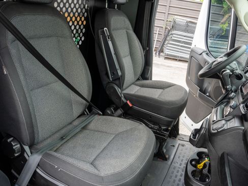 Used 2023 RAM ProMaster 2500 FWD image 19